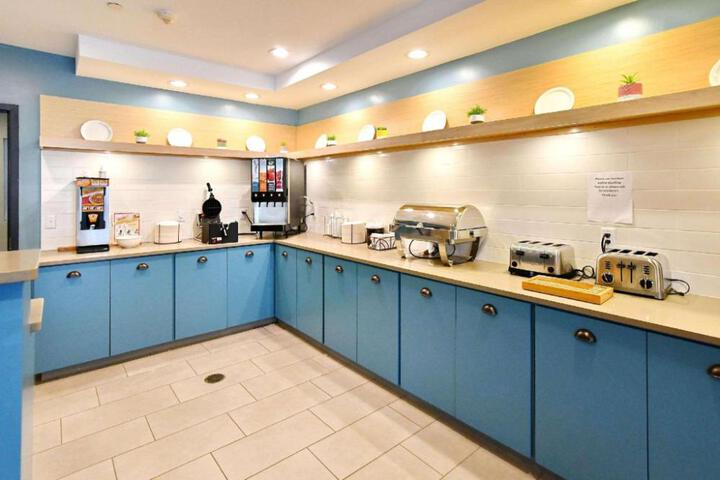 Country Inn & Suites by Radisson Mount Morris NY