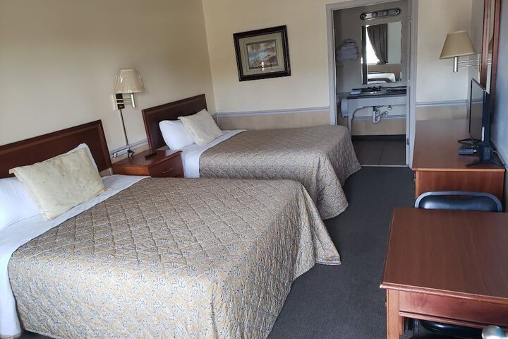 Room 5 of 15