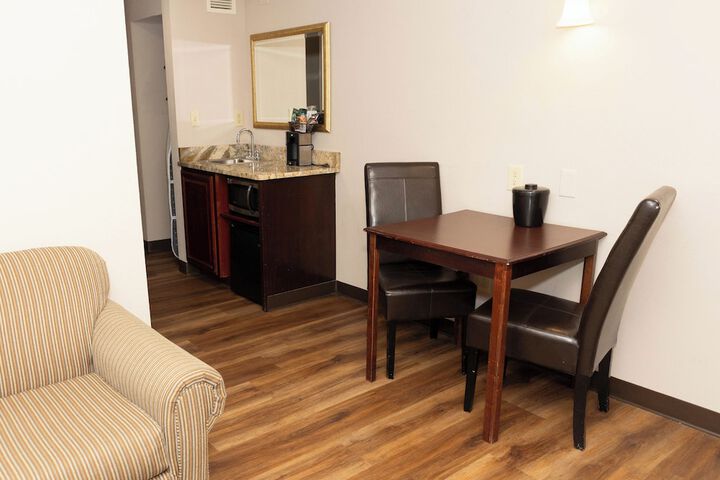 D. Hotel Suites & Spa