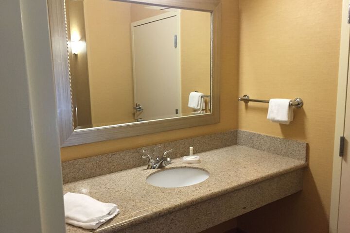 Room 21 of 49