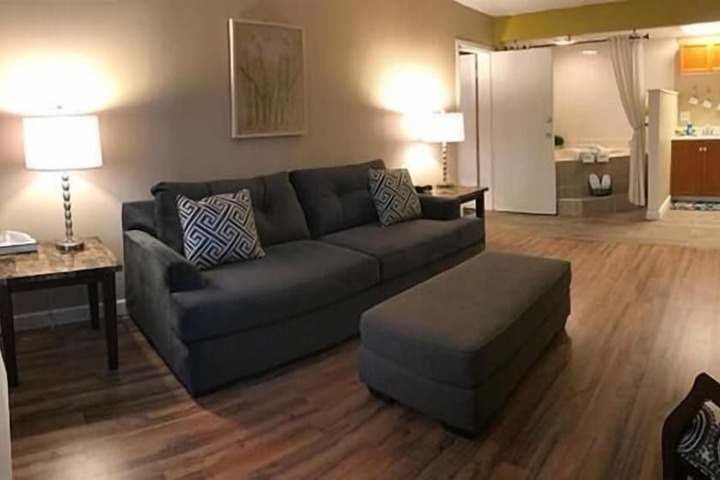 Room 30 of 43