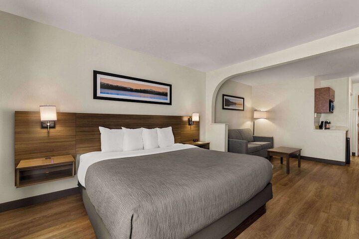 Quality Inn & Suites Matthews - Charlotte