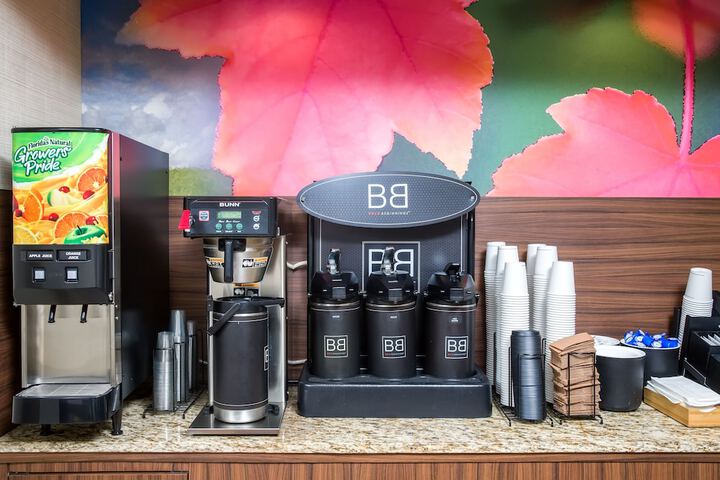 Breakfast/Coffee Service 29 of 31