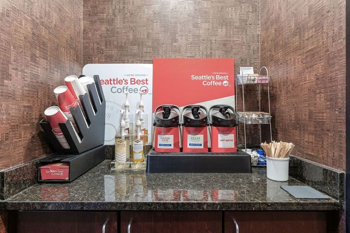 Breakfast/Coffee Service 99 of 112