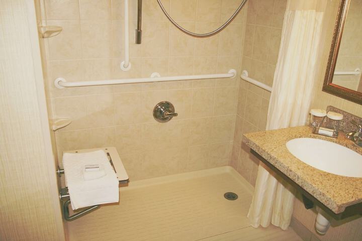 Room 35 of 65