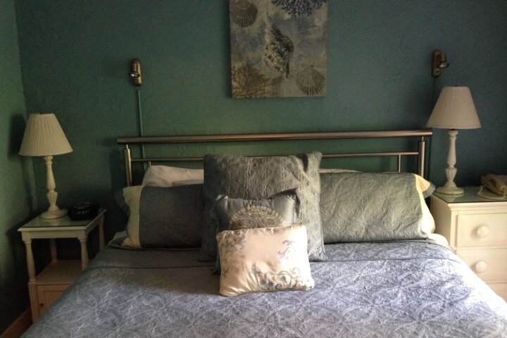 Room 35 of 80