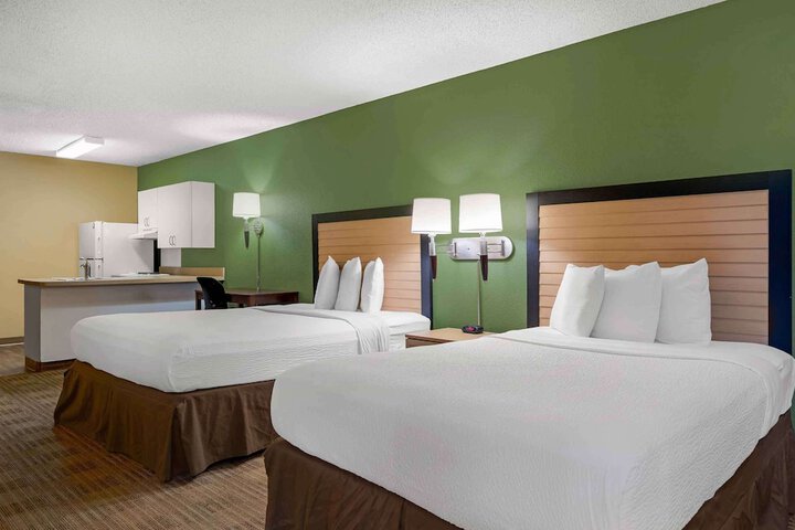 Room 21 of 27