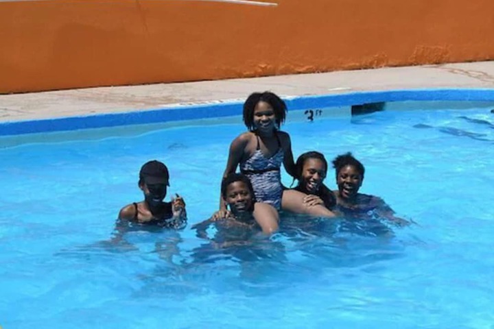 Pool 4 of 37