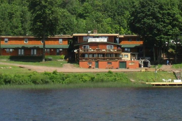 Hotel 9 of 59