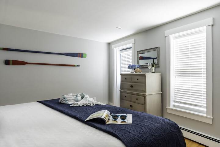 Room 28 of 32