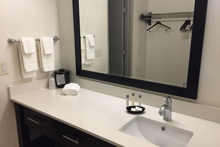 Room 14 of 42
