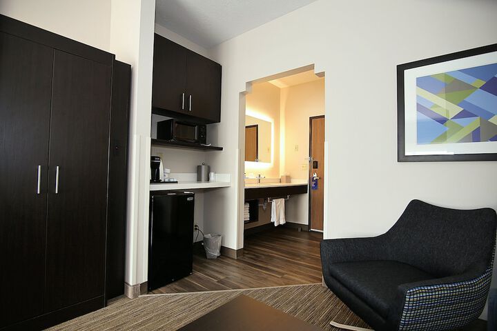 Holiday Inn Express & Suites Ashland by IHG