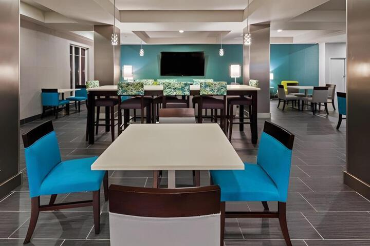 Holiday Inn Express & Suites Killeen - Fort Hood Area by IHG