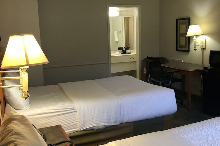 Room 32 of 59