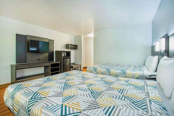Room 8 of 20