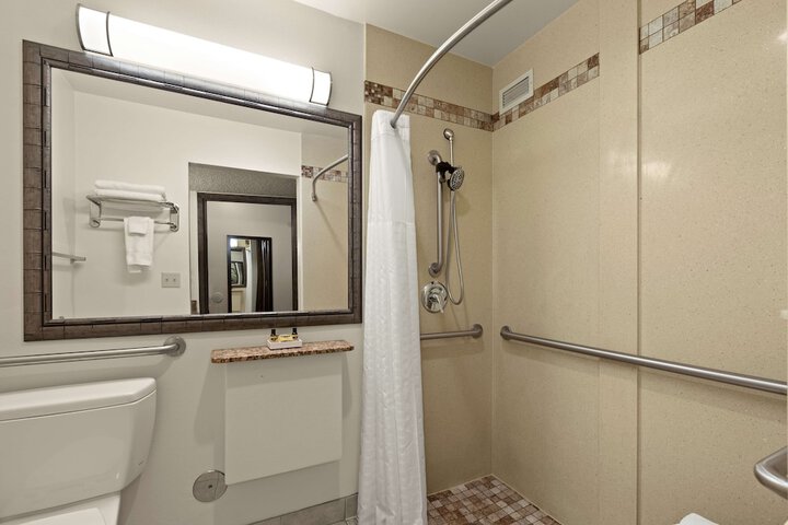 Best Western Plus Tree House