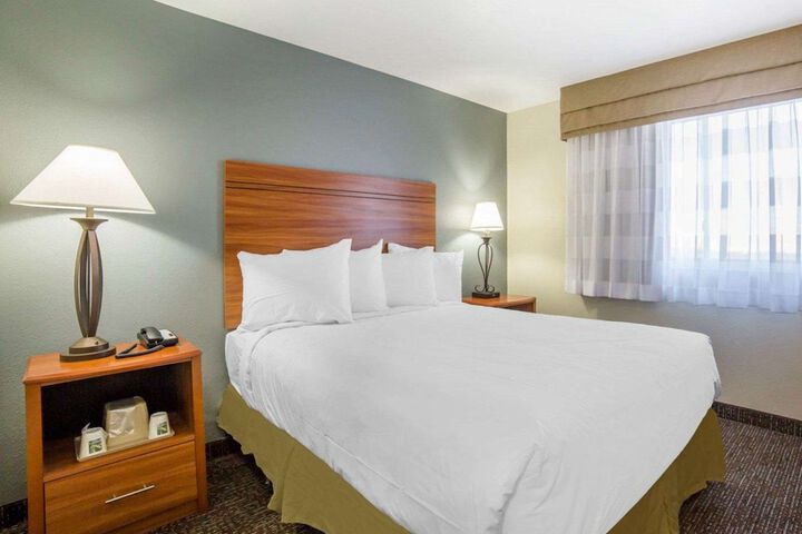 Room 20 of 35
