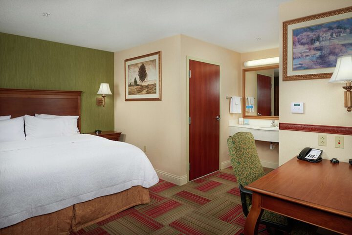 Room 26 of 33