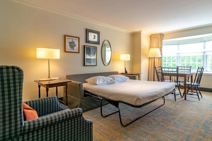 Williamsburg Lodge Autograph Collection
