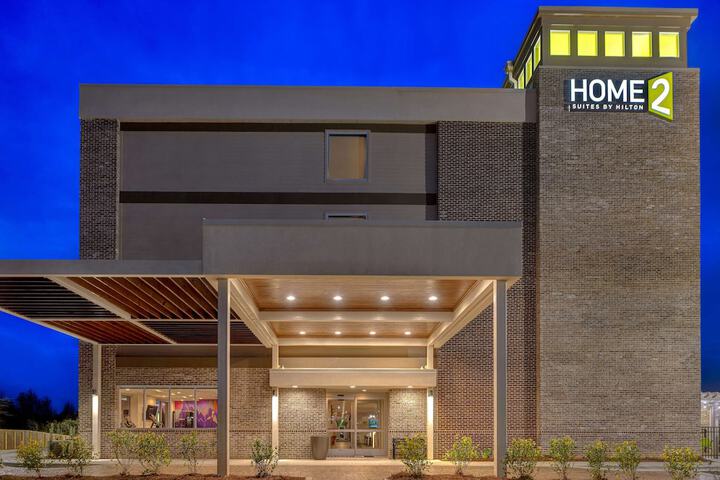 Hotel 4 of 93