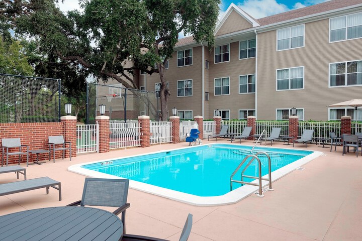 Pool 3 of 24