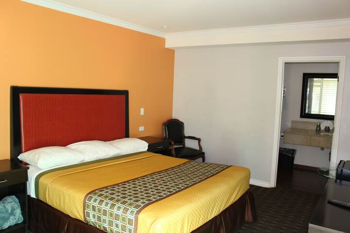 Room 42 of 51