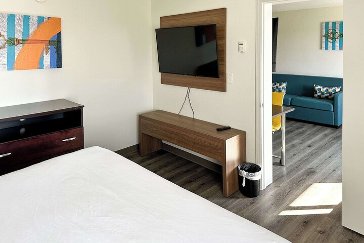 Room 22 of 49