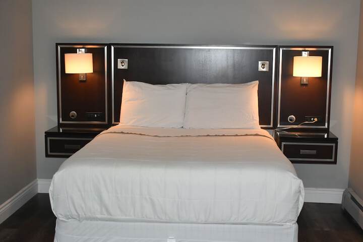 Room 37 of 141