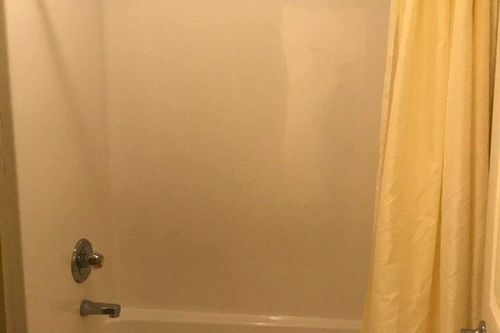 Room 16 of 24
