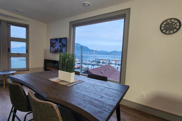 GLOBALSTAY. Paradise Marina Place