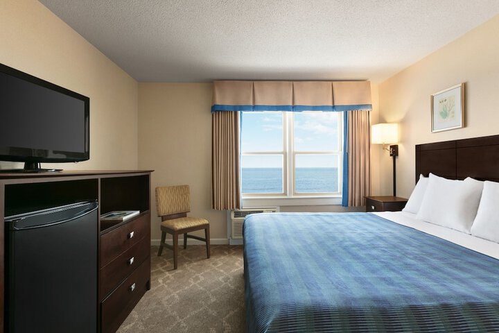 Room 52 of 71