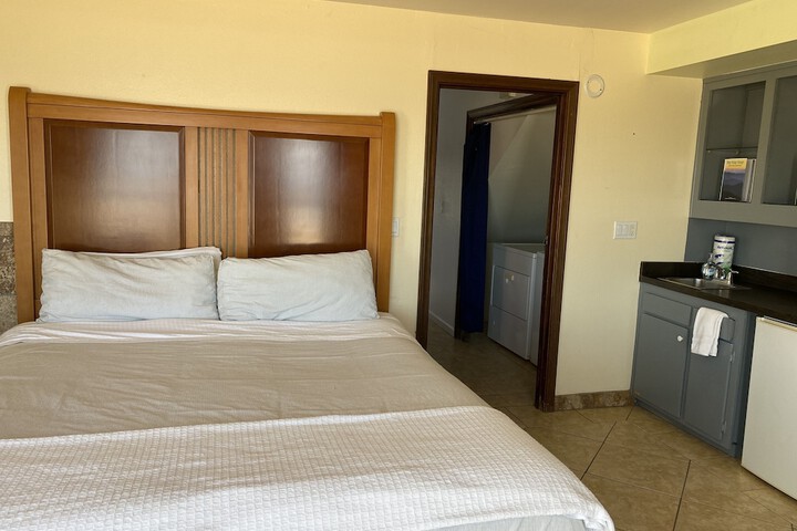 Room 47 of 66
