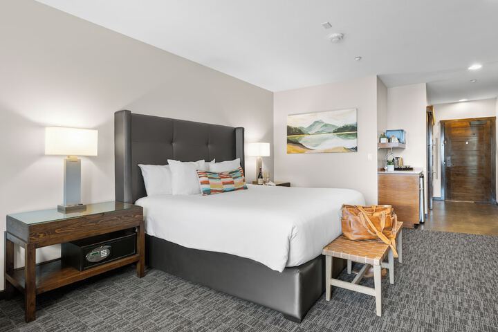 Room 40 of 73