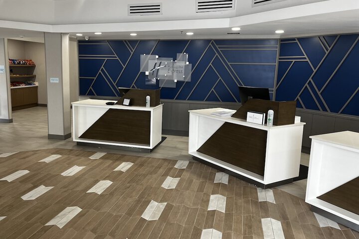 Hotel Interior 7 of 31