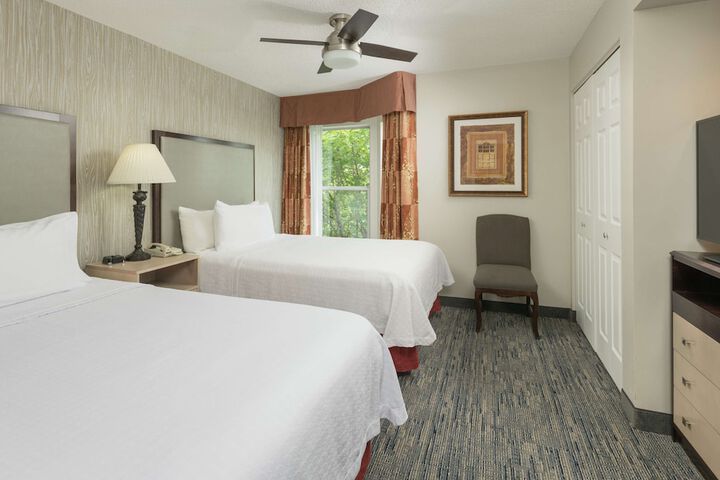 Room 25 of 36