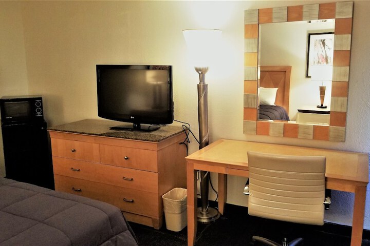 Room 51 of 75
