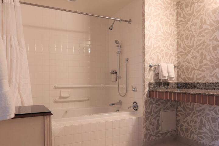 Room 44 of 130