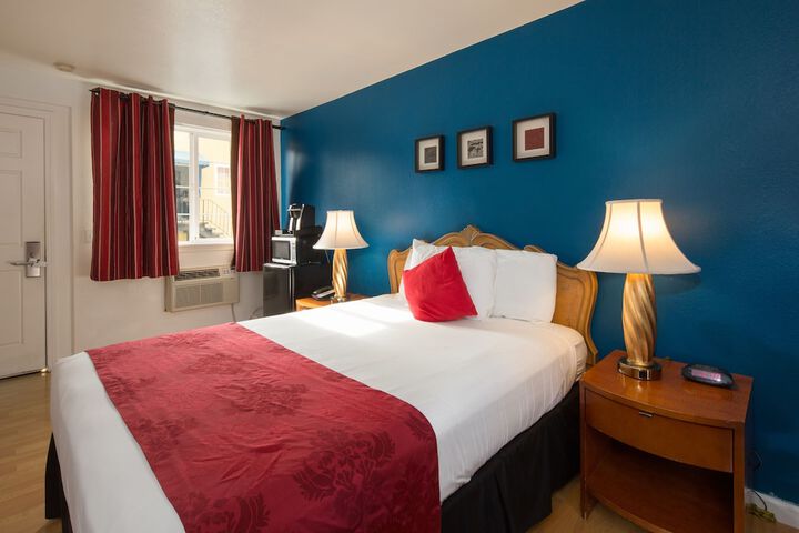 Alpine Inn & Suites