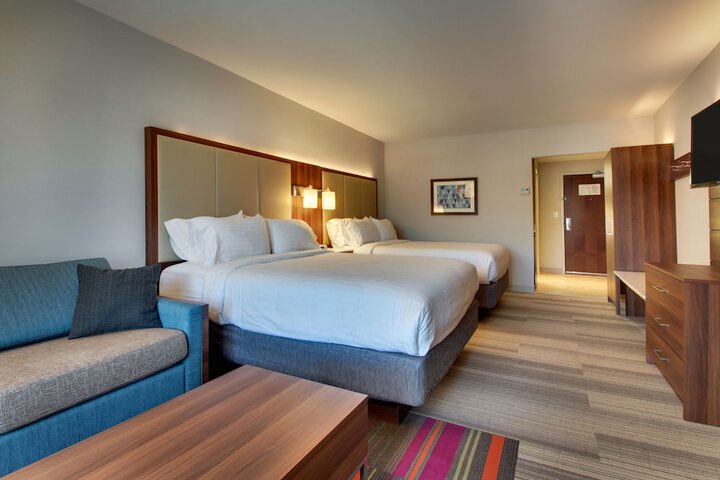 Room 8 of 31
