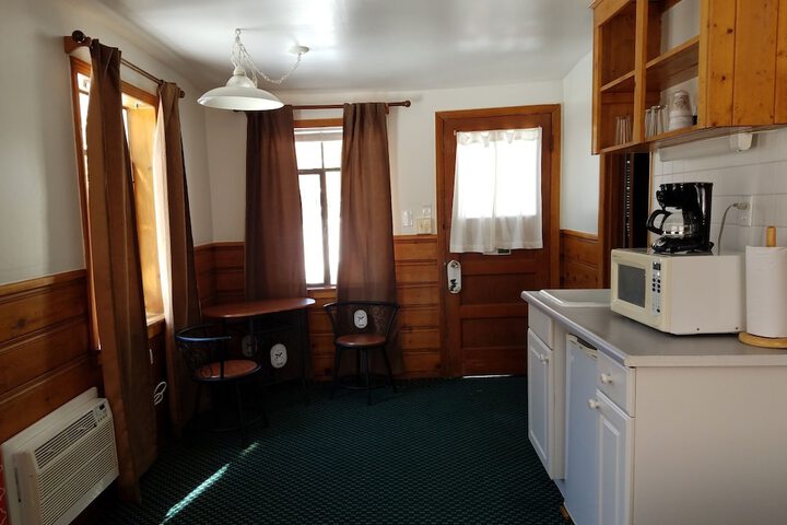 Room 49 of 86