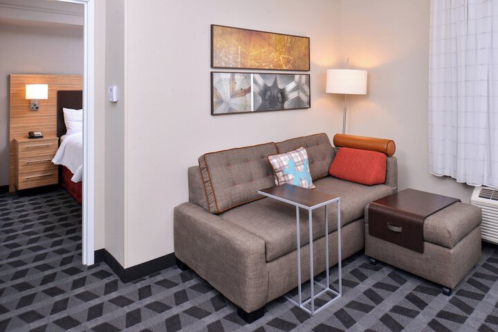 Room 18 of 40
