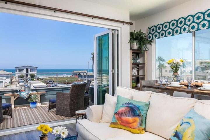 Ocean View 3 Bedrooms Condo just steps from the park, pier & water!