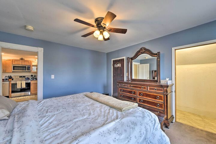 Cozy Getaway - 10 Miles to Mount Wachusett Skiing!