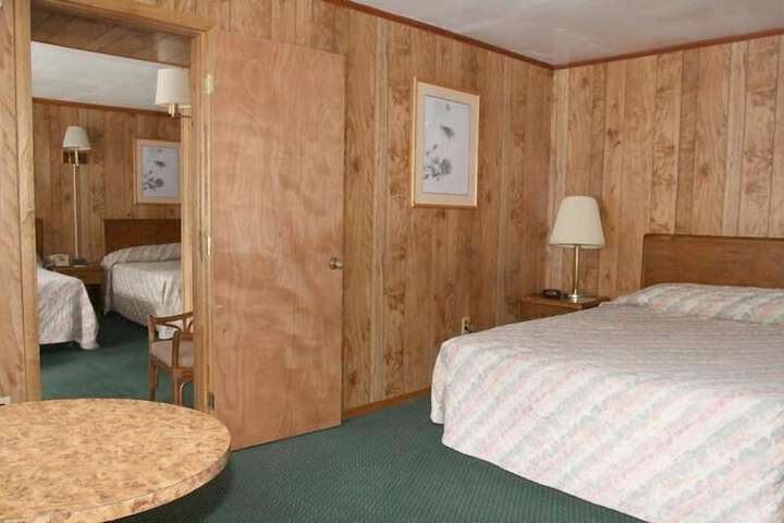 Room 8 of 35