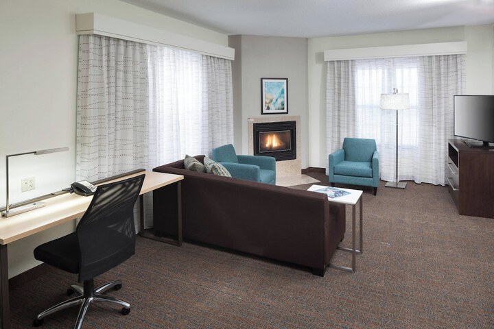 Room 23 of 37