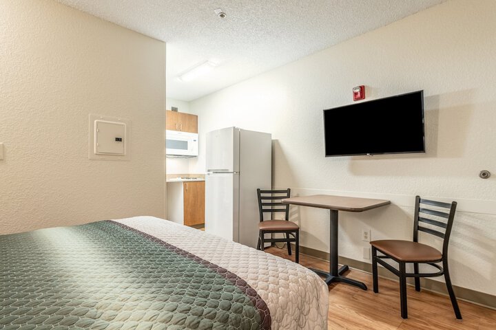 Room 27 of 31