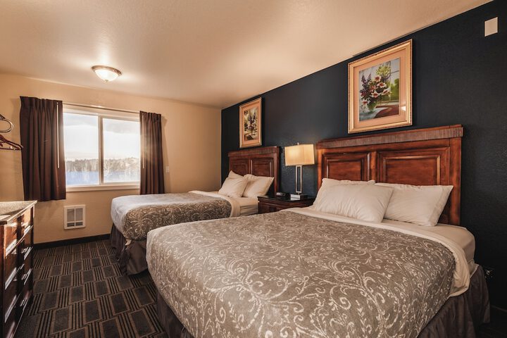 Water Front Inn