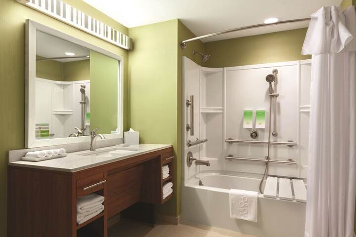 Home2 Suites by Hilton Erie PA
