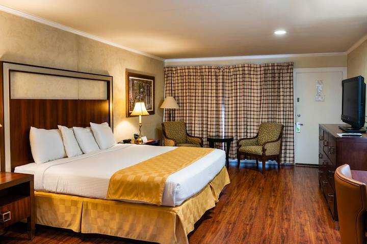 Room 19 of 35