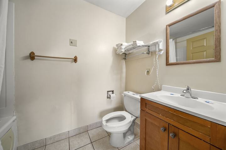 Room 25 of 59